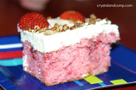 Wonderful DIY Strawberry Fridge Cake
