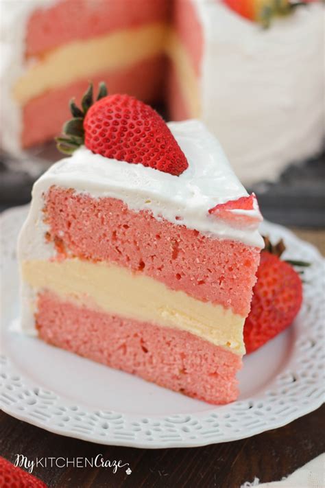 Easy Strawberry Ice Cream Cake The Suburban Soapbox