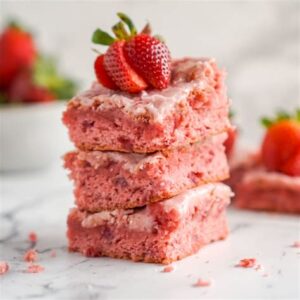 Easy Strawberry Brownies Recipe! Lemon Peony